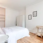 Delta - Appartement Parisien - 9E